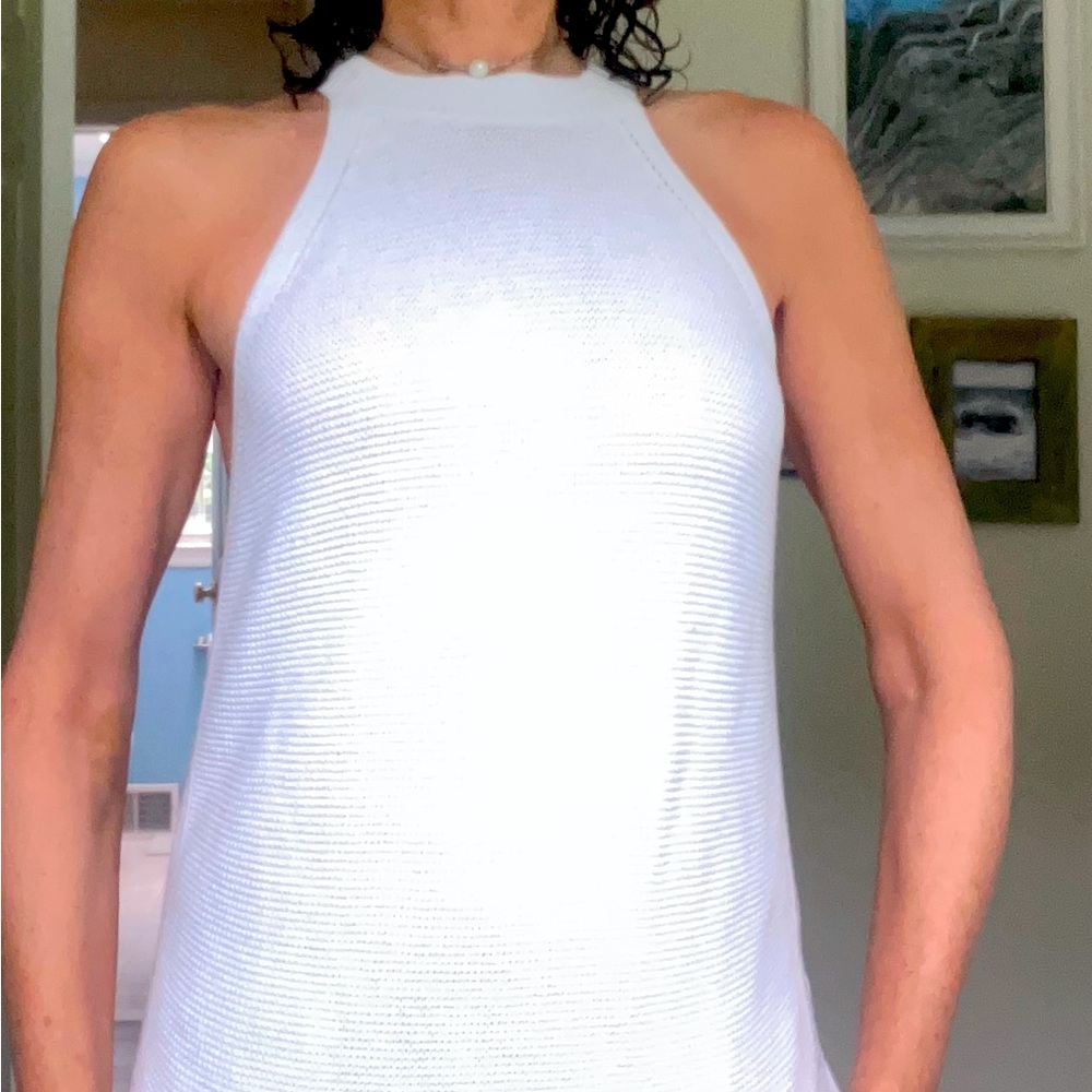 White knit sleeveless long sweater